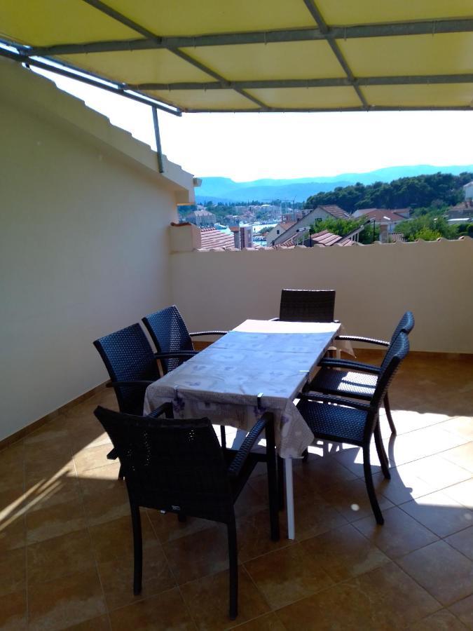 Apartman Tudor Stari Grad  Kültér fotó